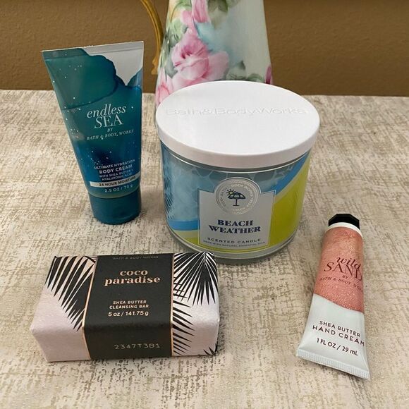 Lot of 4 NWT! Bath & Body Beach Theme Products: 1 Candle, 1 Soap & 2 Lotions - Picture 1 of 12